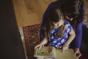 BIBLE-READING THE BIBLE- child